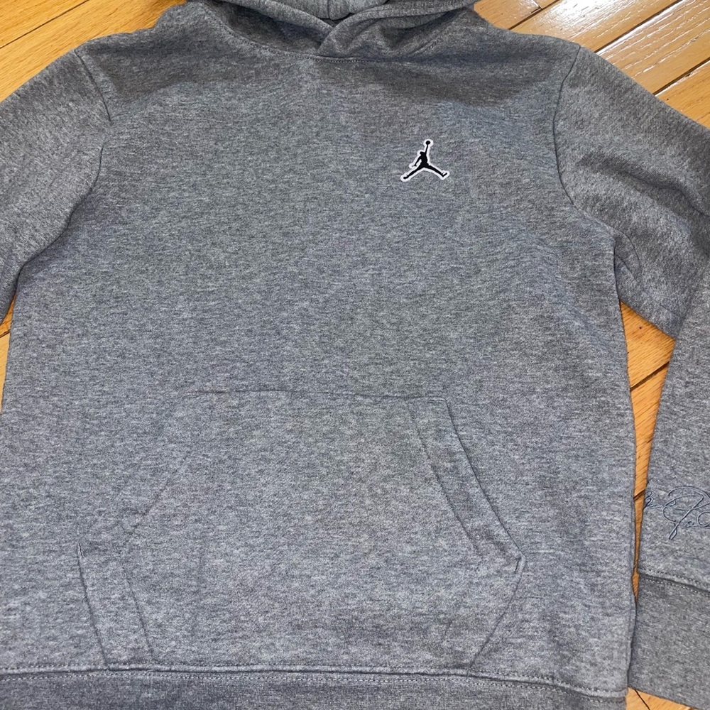 JORDAN SWEATSUIT SZ 10/12 - Picture 3 of 16